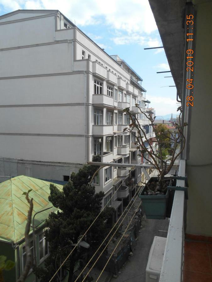 Apartment On 26 May Str Batoumi Extérieur photo